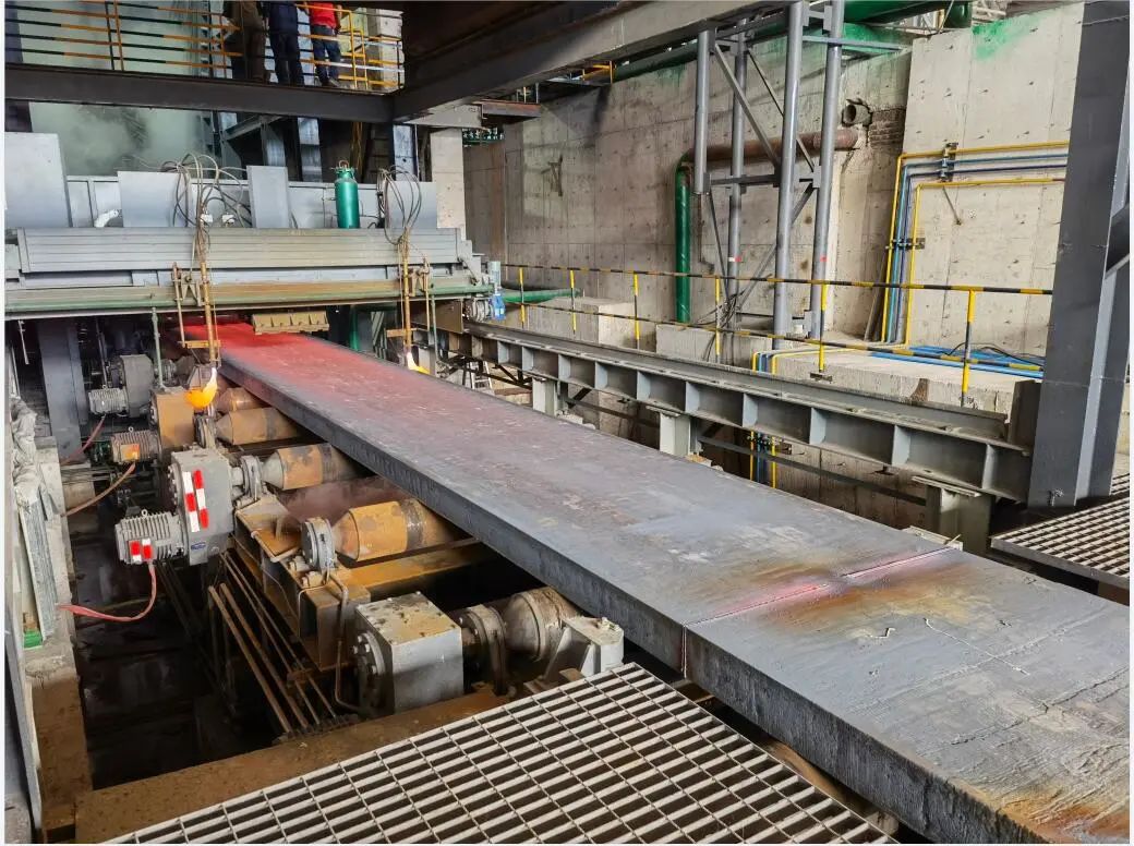 梧州市永达特钢R8米一机一流不锈钢板坯连铸机